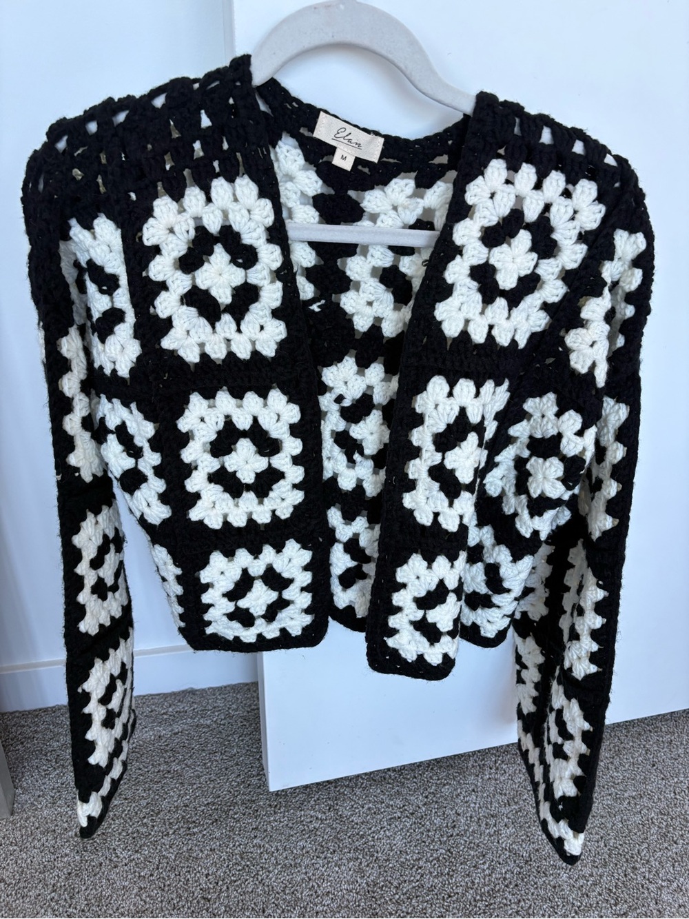 Elan black-and-white granny square crochet cropped cardigan sz M